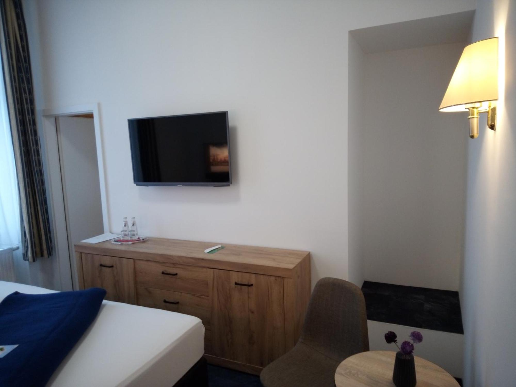 Hotel Zur Kulturweberei Finsterwalde Rom bilde